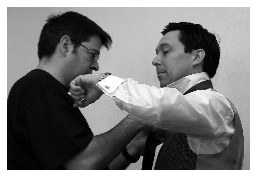 preparativos novio. Fotgrafo Bodas Toledo | Javier Tordesillas - Fotgrafo
