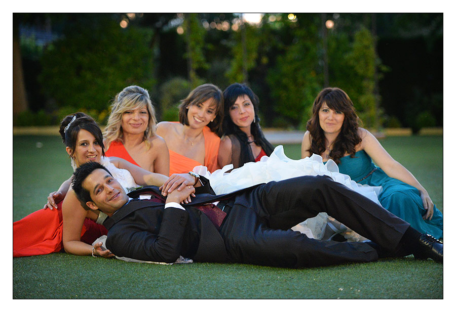 amigos novios. Fotgrafo Bodas Toledo | Javier Tordesillas - Fotgrafo