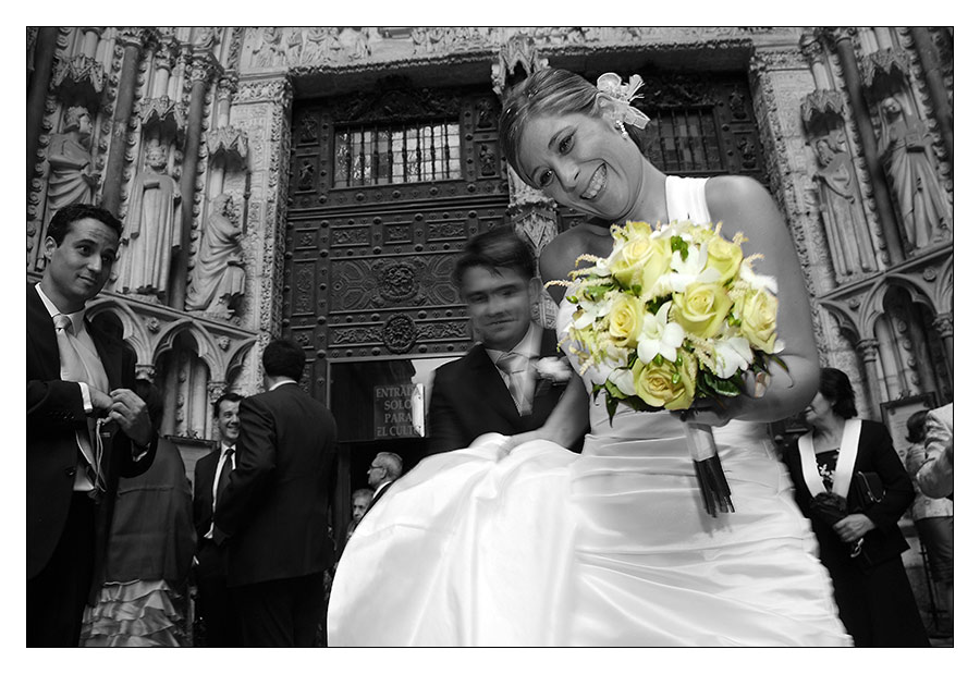 salida novios. Fotgrafo Bodas Toledo | Javier Tordesillas - Fotgrafo