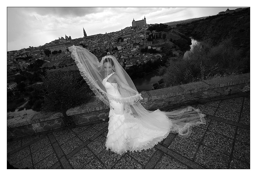 novia en Toledo. Fotgrafo Bodas Toledo | Javier Tordesillas - Fotgrafo