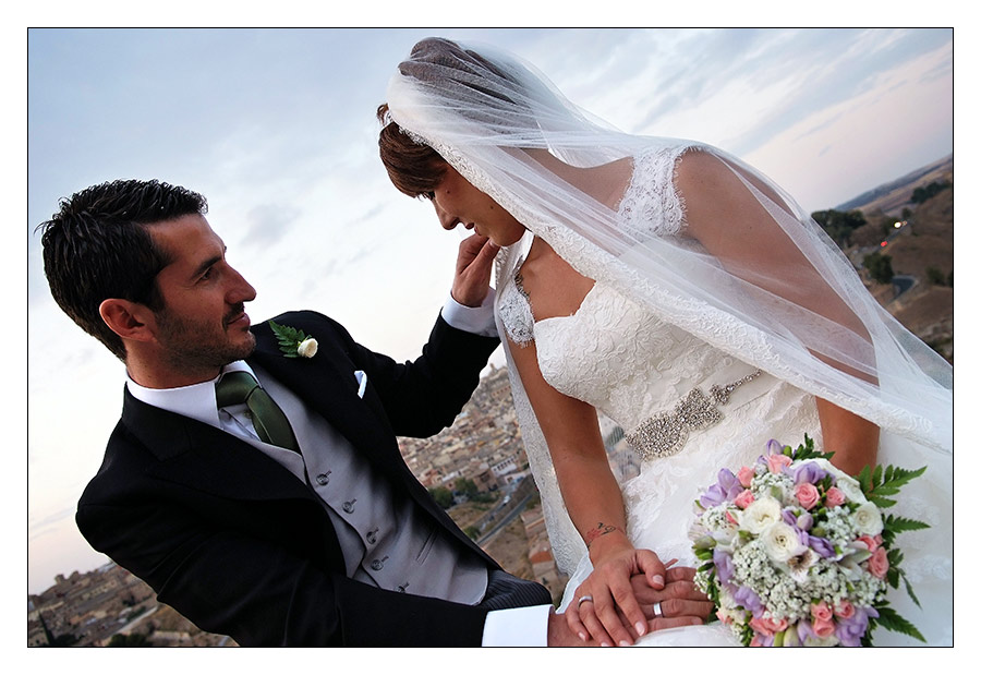 novios en Toledo. Fotgrafo Bodas Toledo | Javier Tordesillas - Fotgrafo
